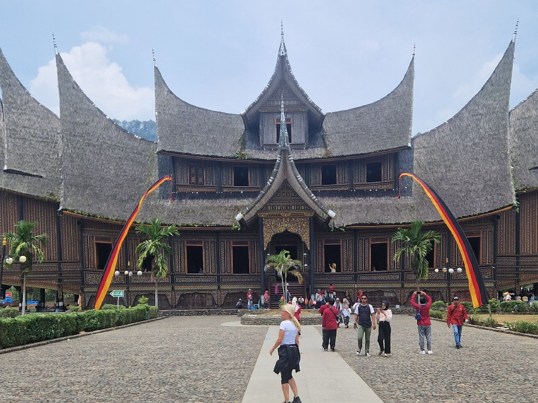 Roni’s Tours -sumatra Tour Guide-武吉丁宜必去景点