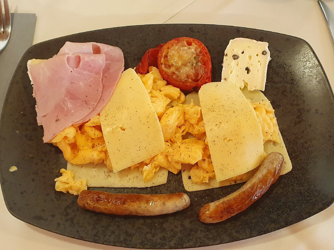 巴查瑞彻酒店主图