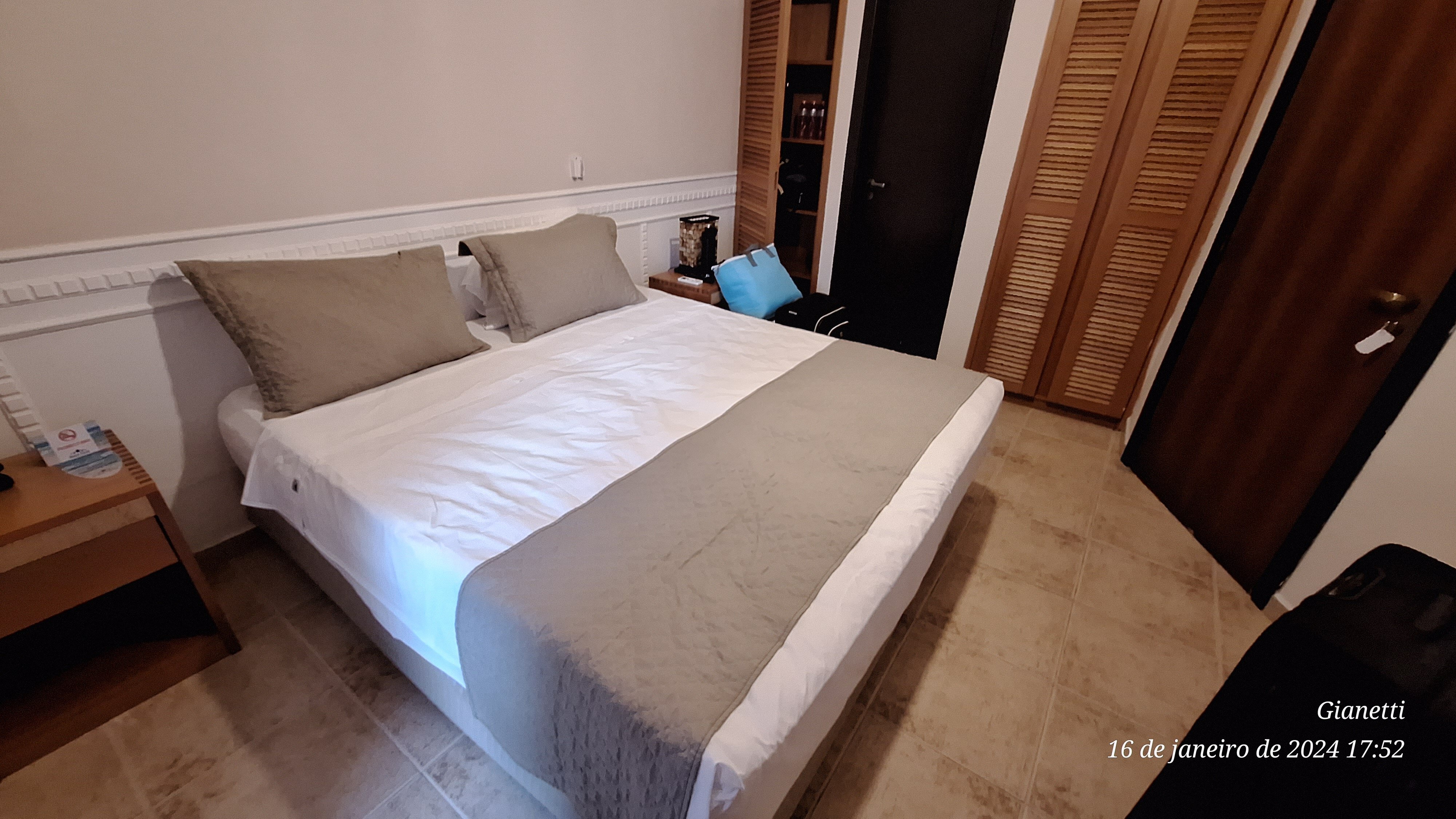Beach Hotel Villas-客卧