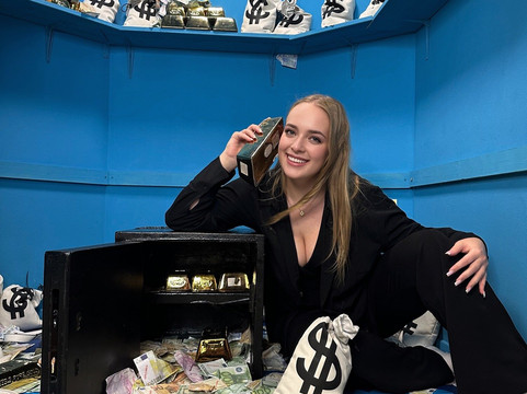 Selfie Experience-布加勒斯特必去景点