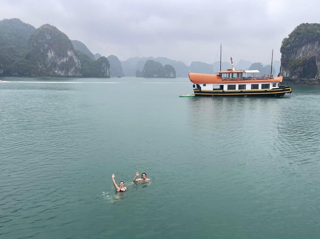 Cat Ba Gem Cruise-卡巴必去景点