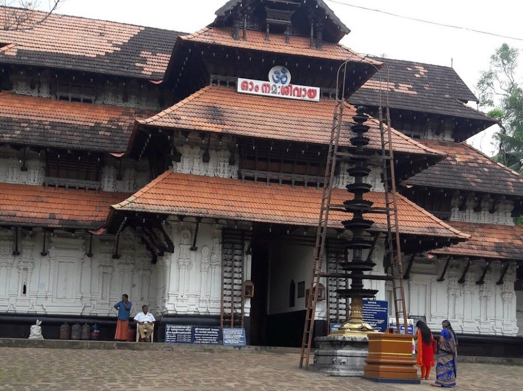 Vadakkunnathan Temple景点图片
