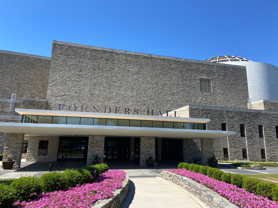 Founders Hall Visitors Center at Milton Hershey School景点图片
