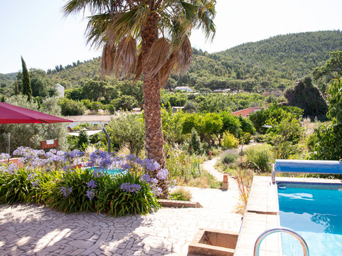 阿尔玛温泉旅馆主图