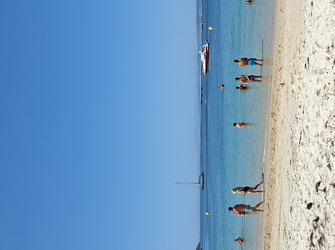 Playa de Castineiras景点图片