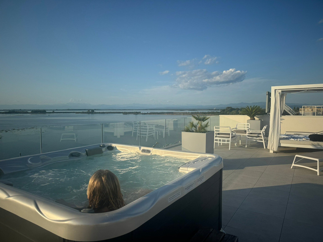 Riva Palace Hotel主图