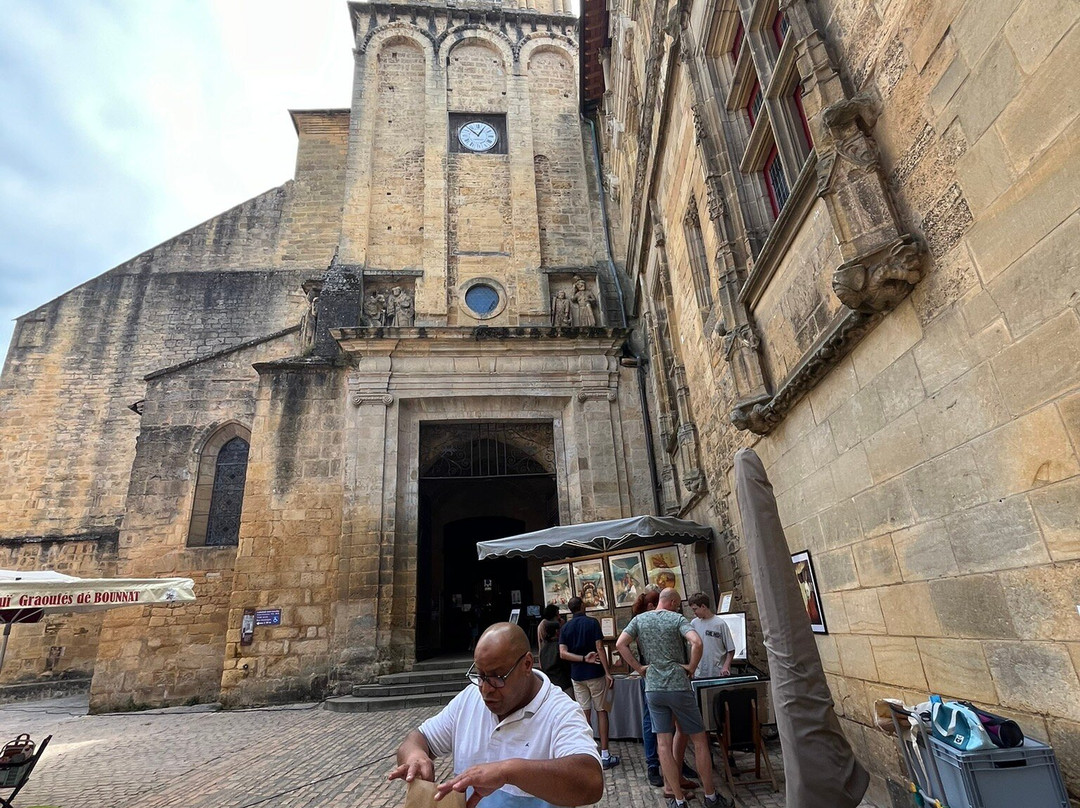Sarlat Market景点图片