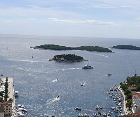 Blue Shark Day Boat Tours Split,  Croatia-斯普利特必去景点