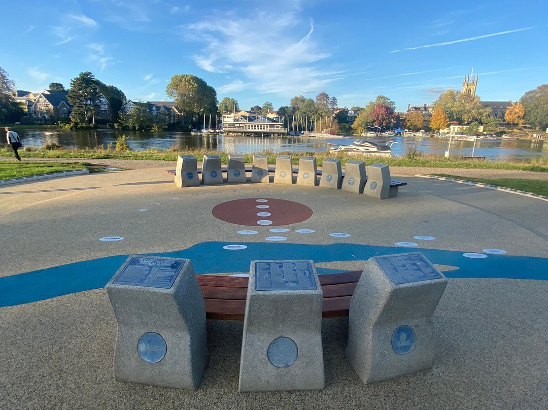 Hurst Park Open Space景点图片