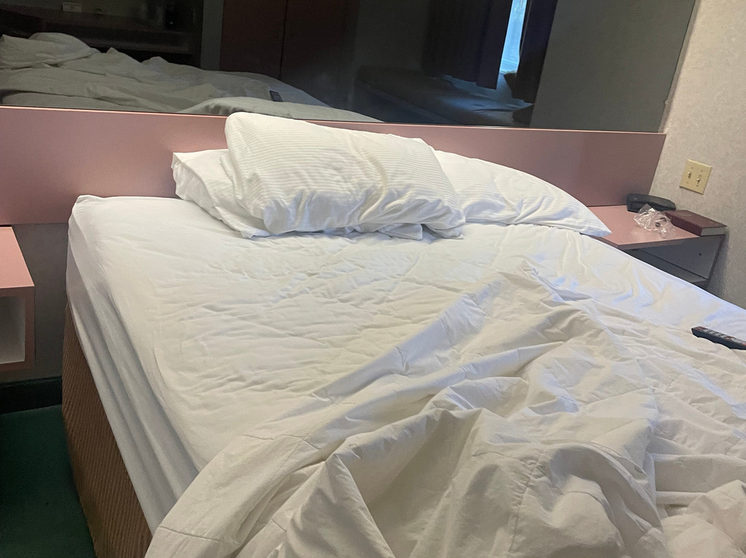 CenterWay Hotel主图