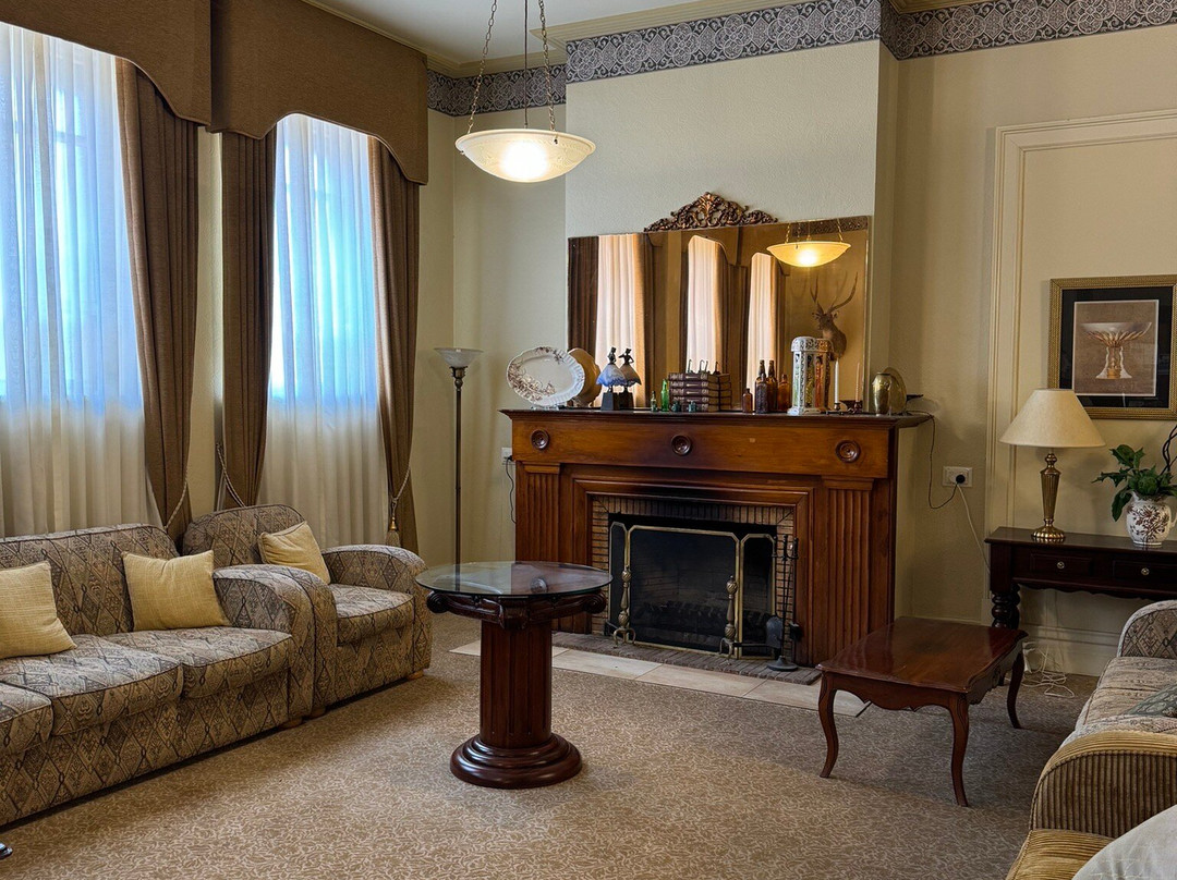 Royal Exchange Hotel主图