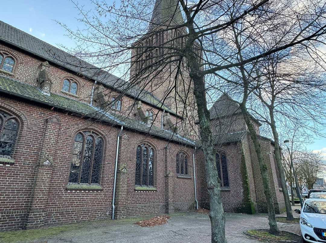 Sint-Fabianus En Sebastianuskerk-赛菲南必去景点