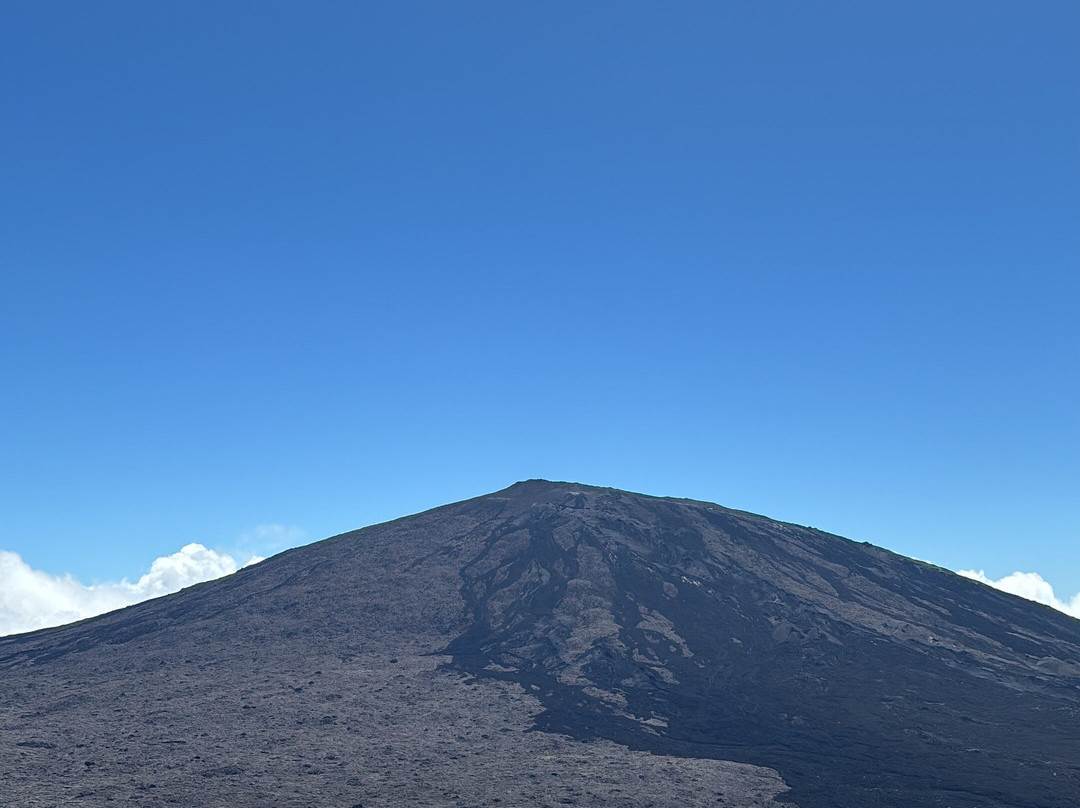 Bureau Rando Volcan - Tunnels De Lave Réunion景点图片