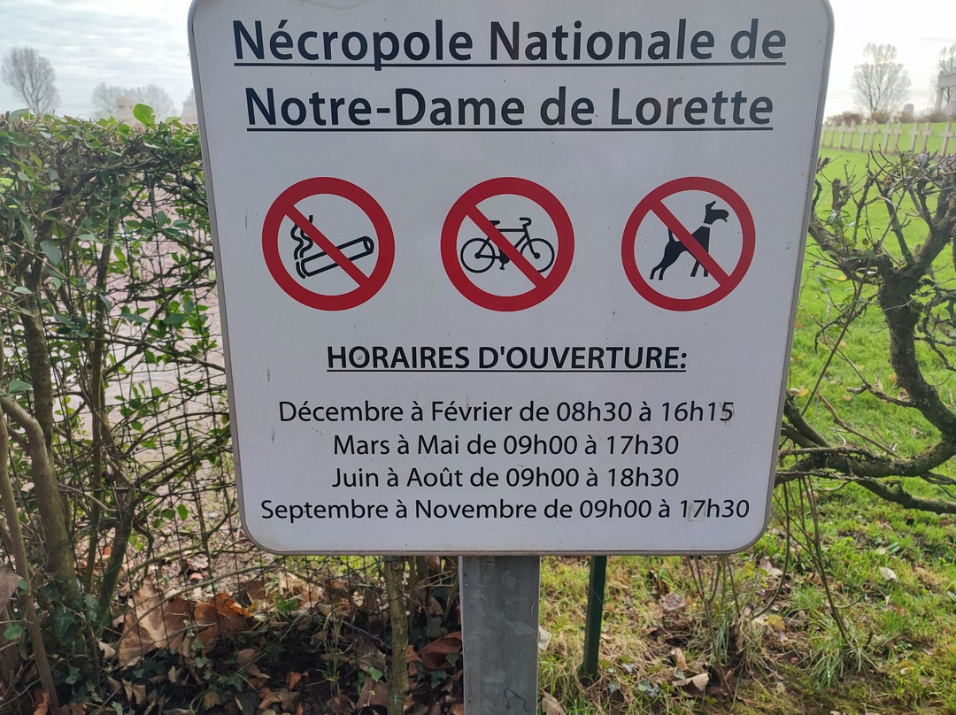 Nécropole Nationale Française de Notre-Dame de Lorette景点图片