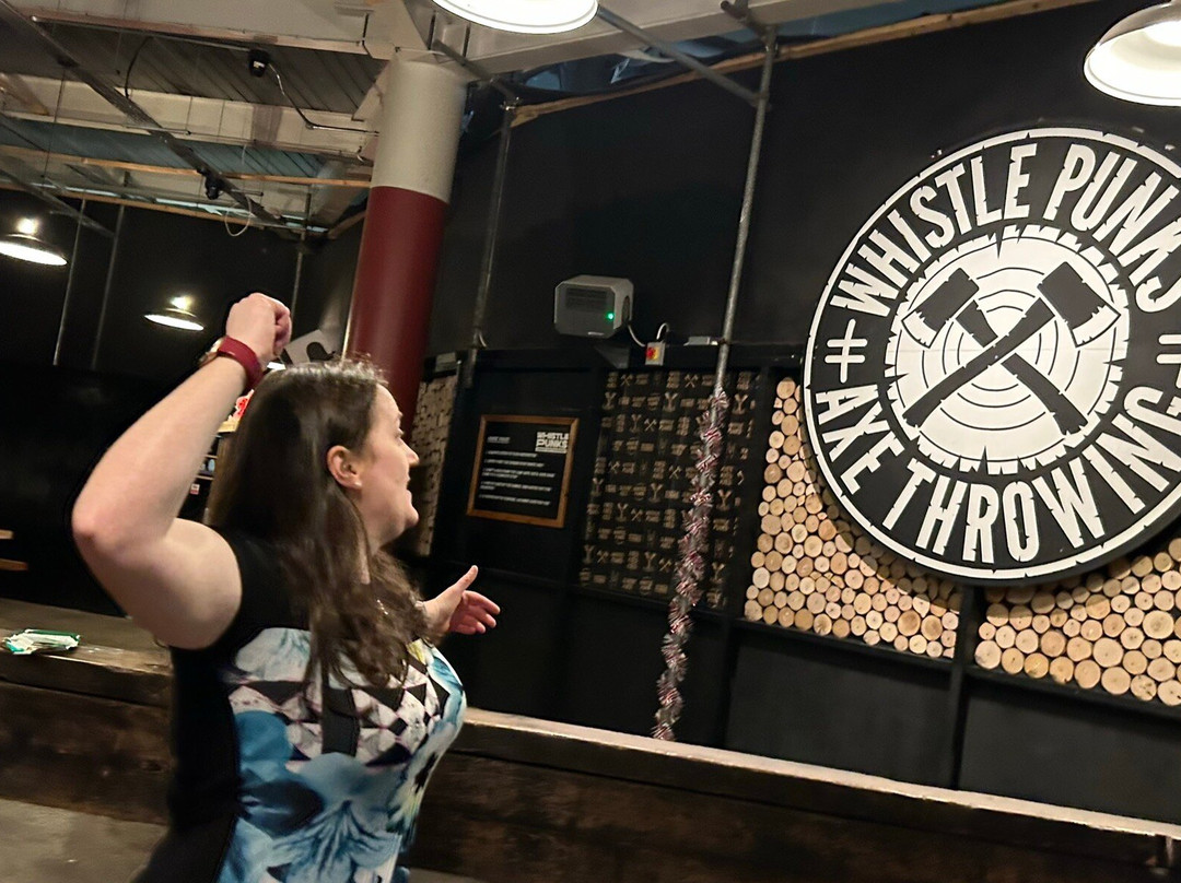 Whistle Punks Urban Axe Throwing-曼彻斯特必去景点