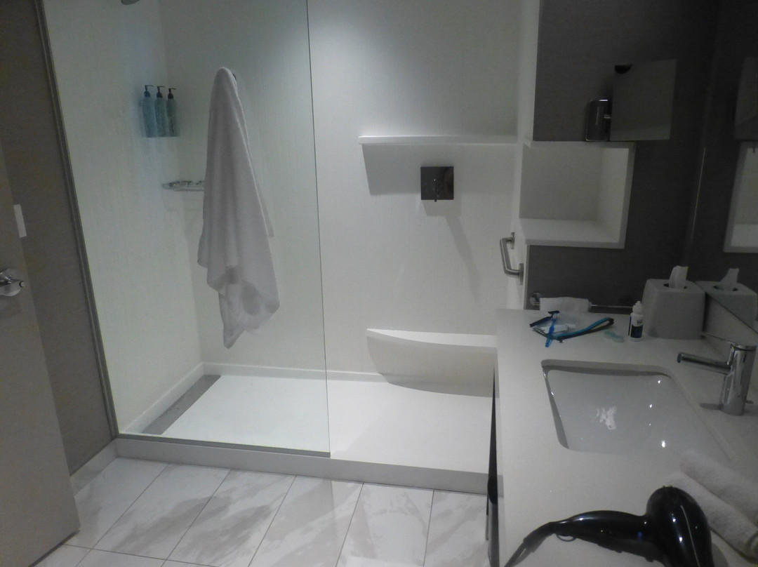 Courtyard by Marriott Montreal Brossard主图