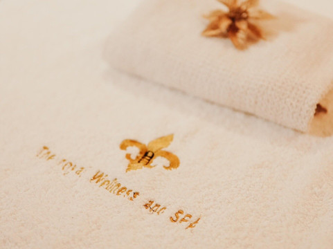 The Royal Wellness Clinic-地拉那必去景点