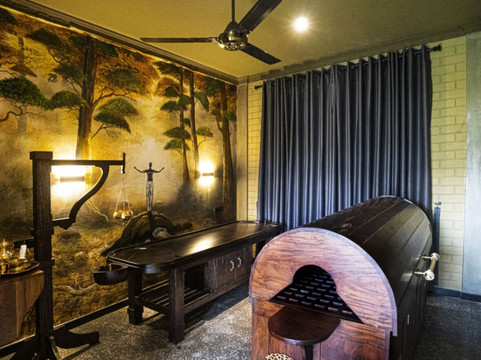 Sasha Transit Hotel主图