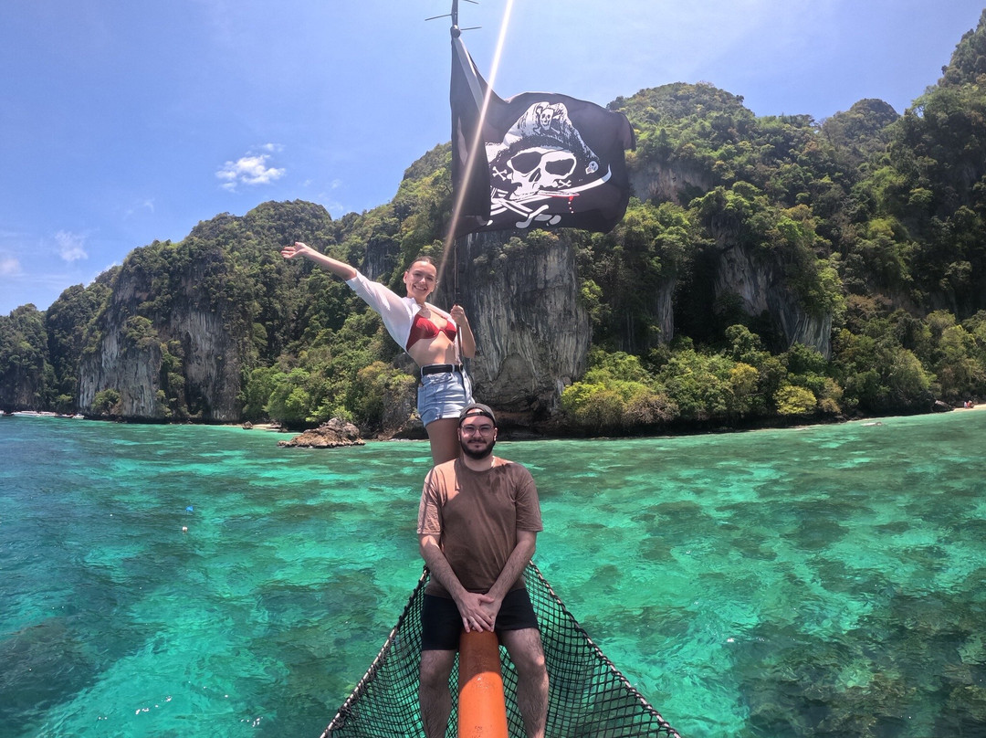 Phi Phi Pirate Boat-大皮皮岛必去景点