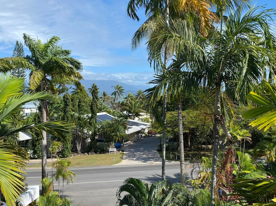 热带雨林俱乐部温泉酒店主图
