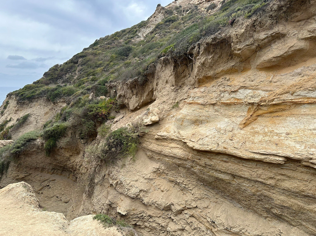 Ho Chi Minh Trail - Beach Access-拉荷亚必去景点