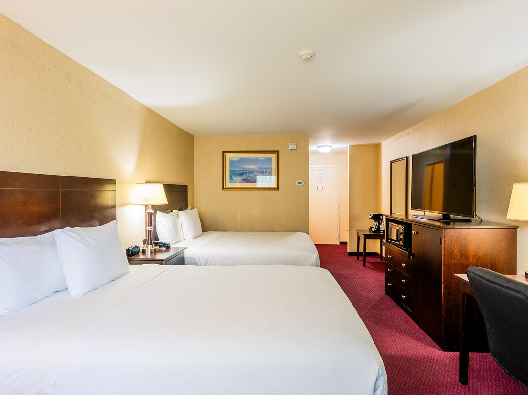 波特兰炉边套房酒店主图