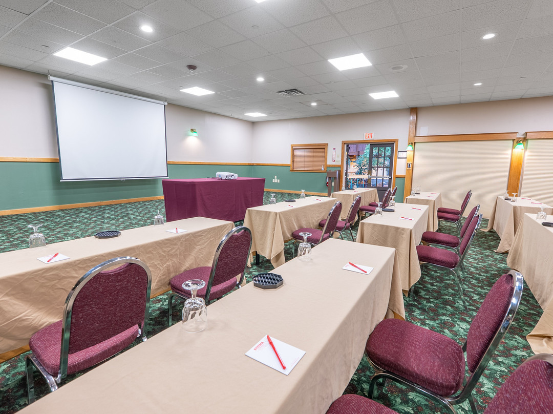 Fireside Inn & Suites West Lebanon主图