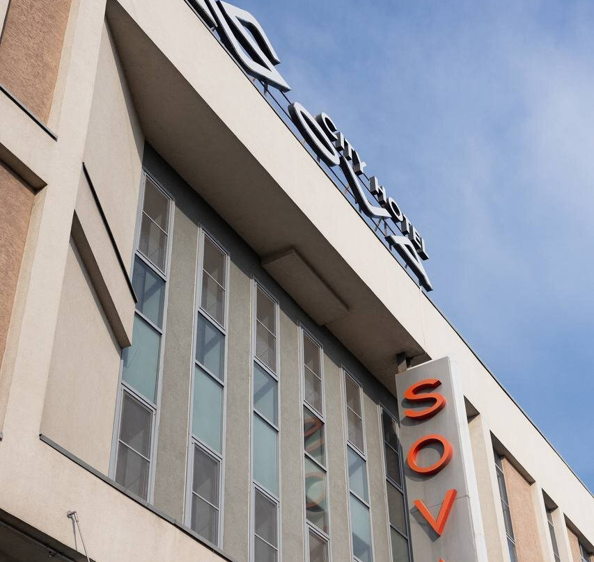 City Hotel Sova主图