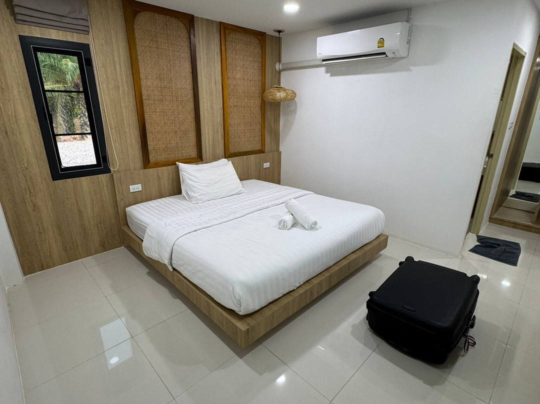 The Neenlawat Riverside Resort主图