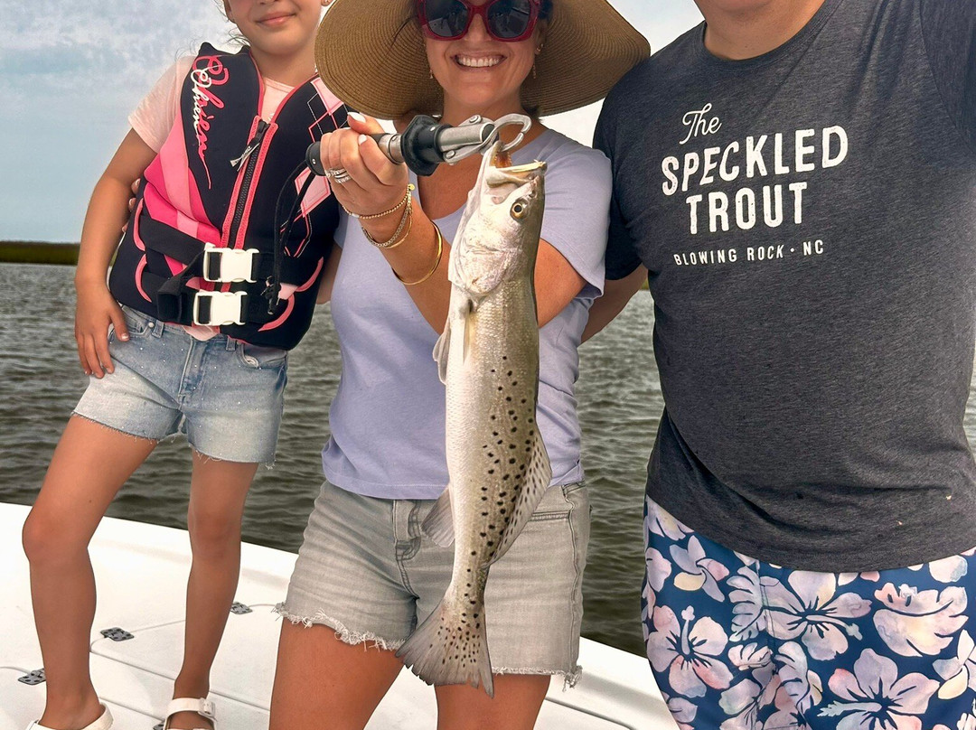 Cast Away Fishing Charters-博福特必去景点