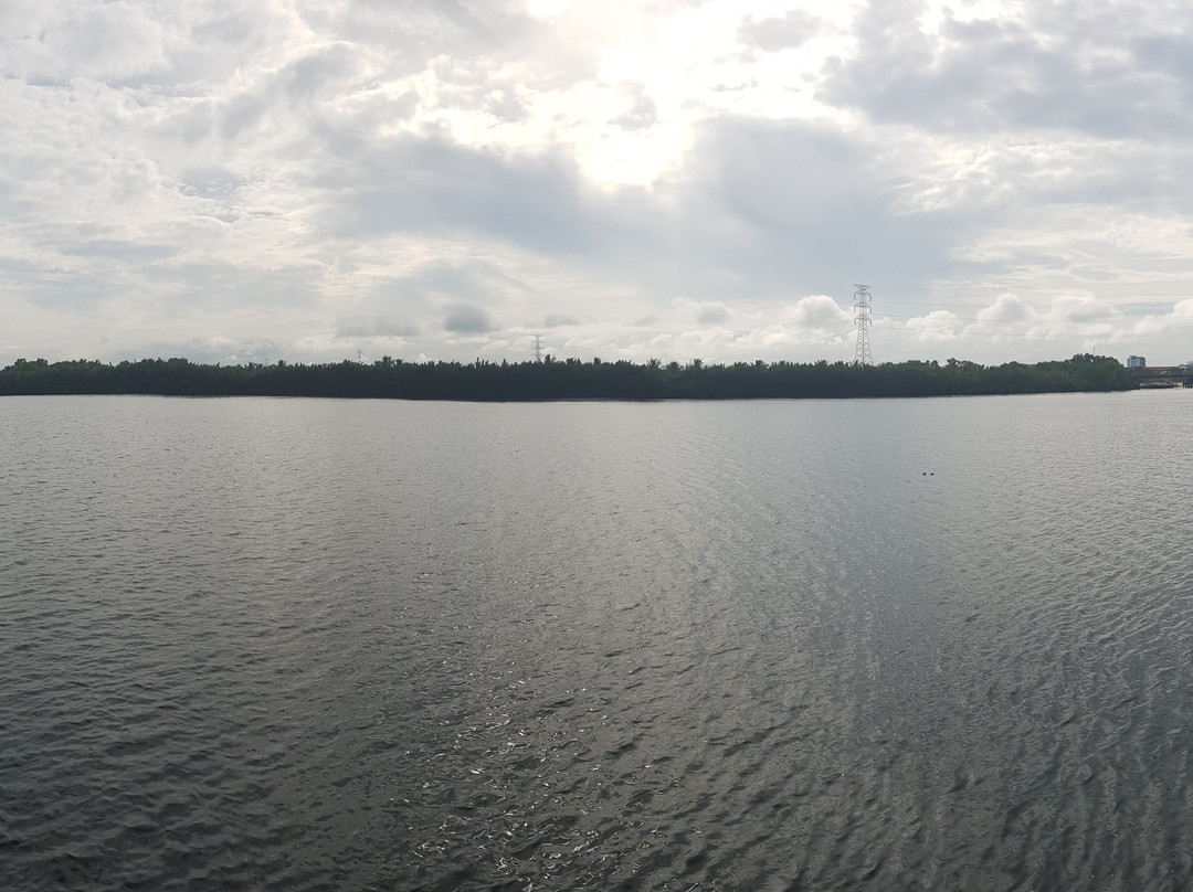 Bamboo Bungalow主图