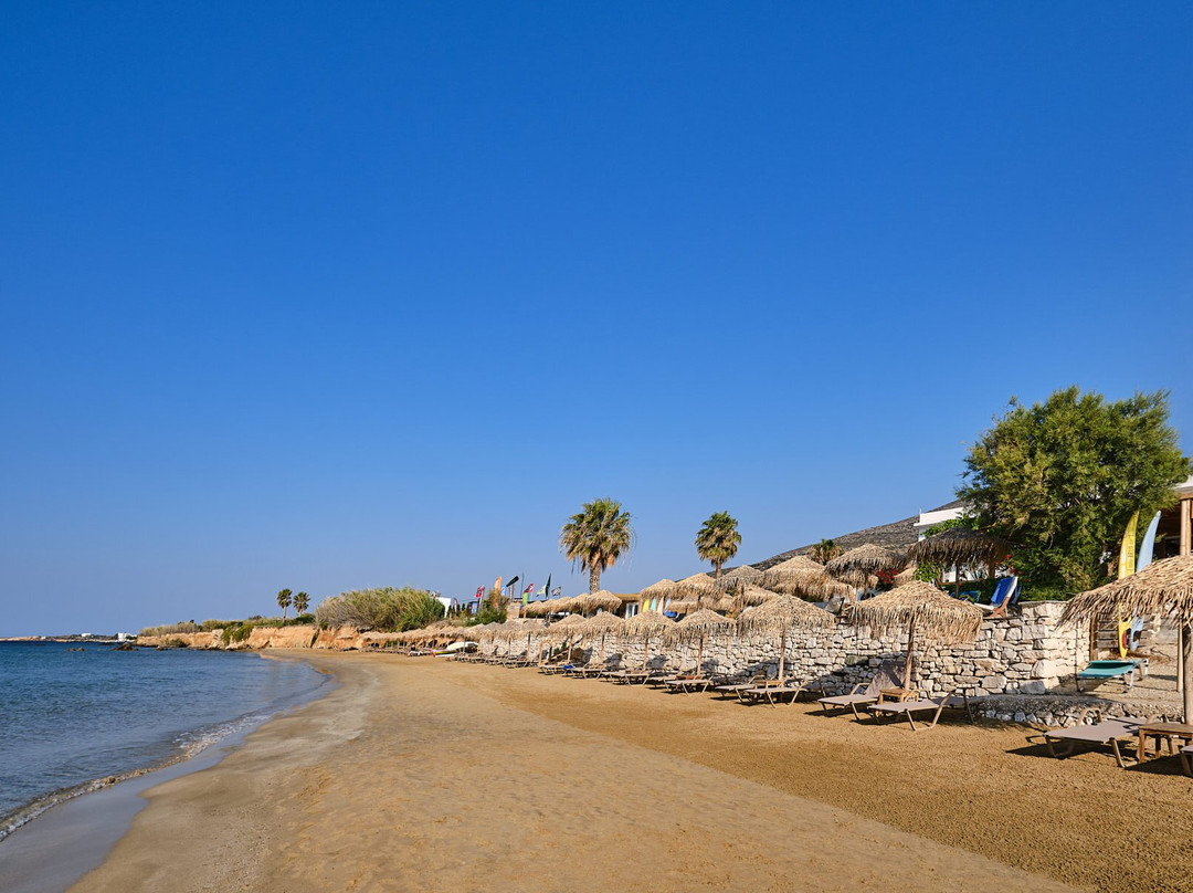 Golden Beach Hotel主图