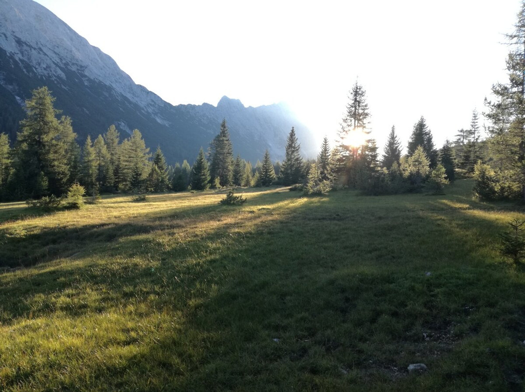 Bergwanderführer Tirol-洛伊塔戌必去景点