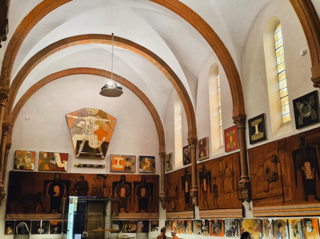 Musee d'Art Sacre Contemporain Eglise Saint Hugues-Saint-Pierre-de-Chartreuse必去景点