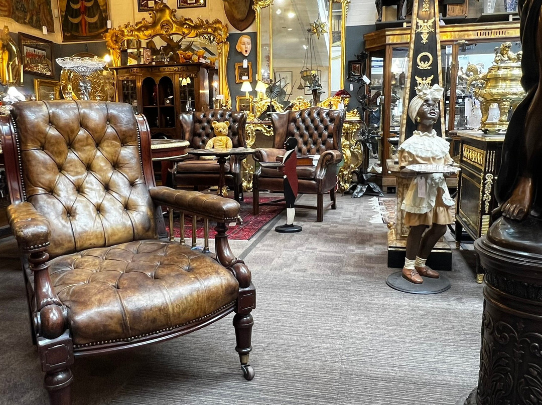 Hemswell Antique Centres景点图片