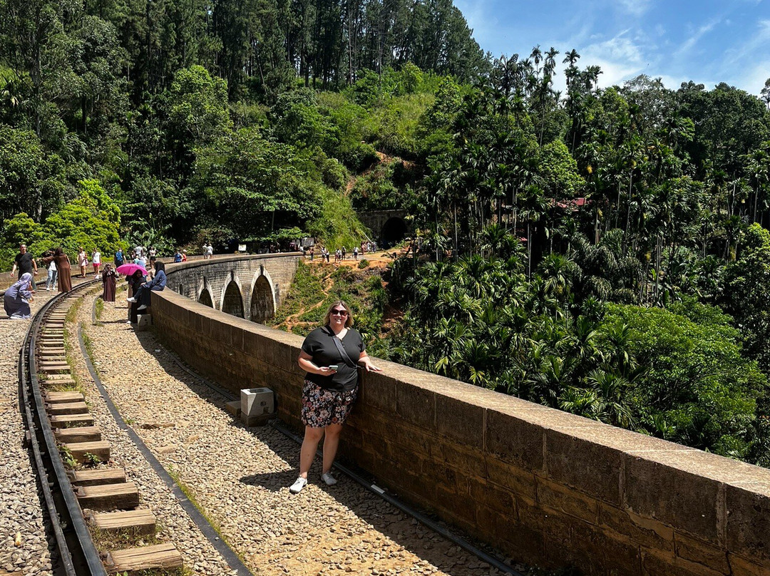 Dilshan Ella City Tours-Karandagolla必去景点