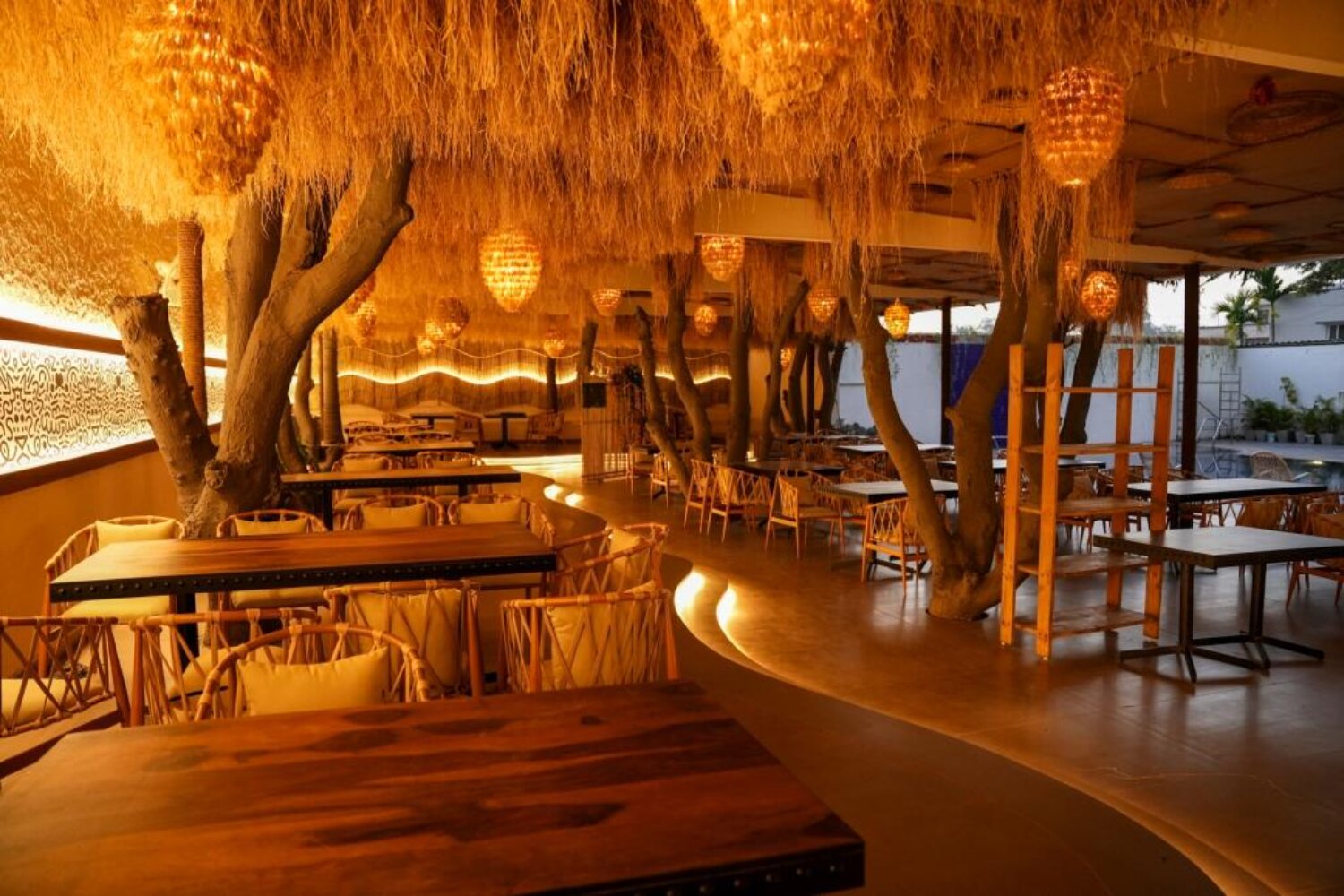 Mayur  Aaditya Resort-餐饮