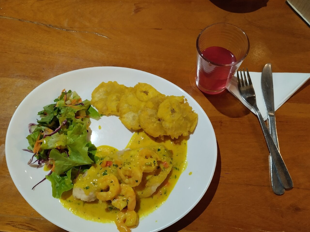 Hosteria El Penon De Cuzay