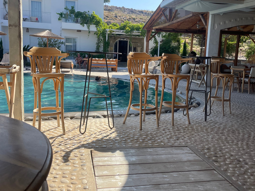 Caesars Gardens Hotel & Spa主图