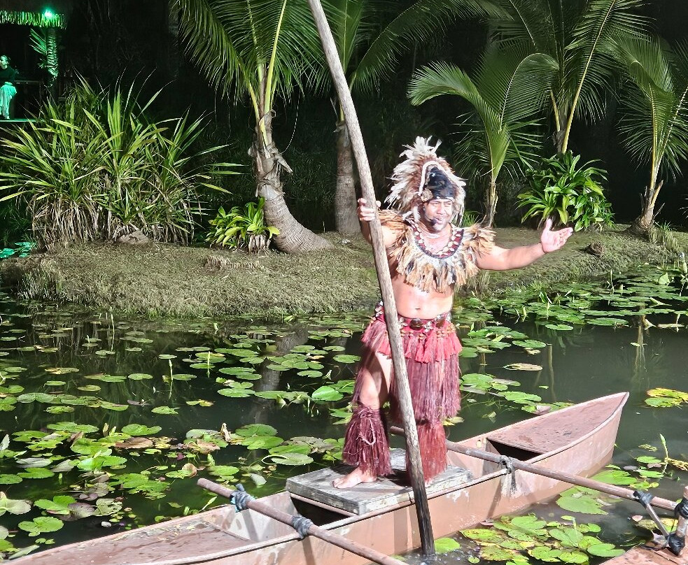 Over-Water Night Show & Dinner-穆里必去景点