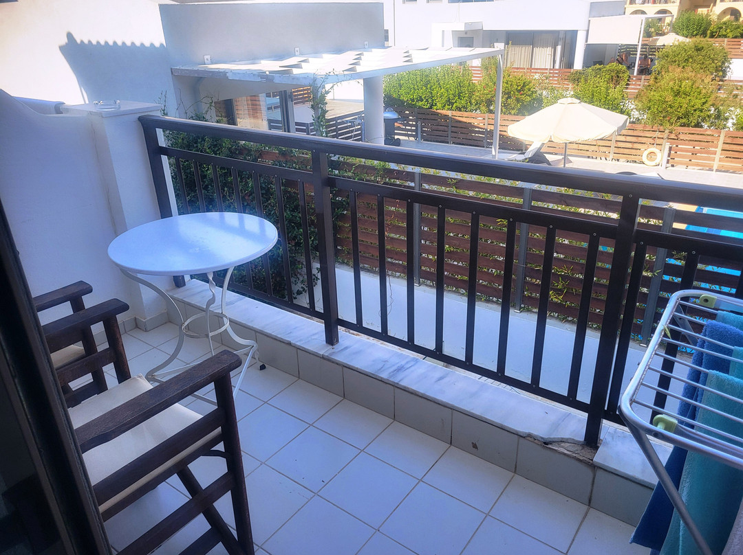 Trefon Hotel Apartments & Family Suites主图