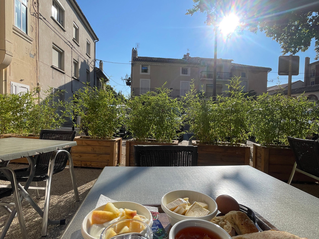 Kyriad Orange Centre - Hotel Des Princes主图