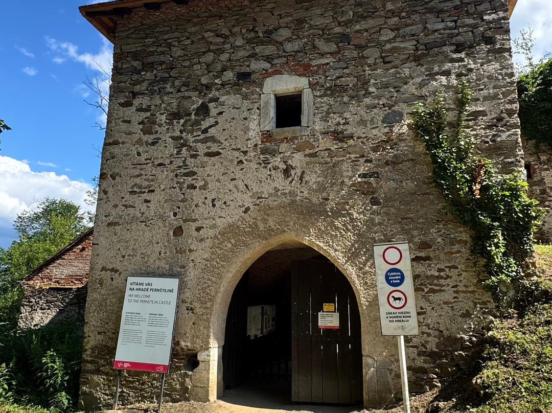 Pernstejn Castle-Nedvedice必去景点