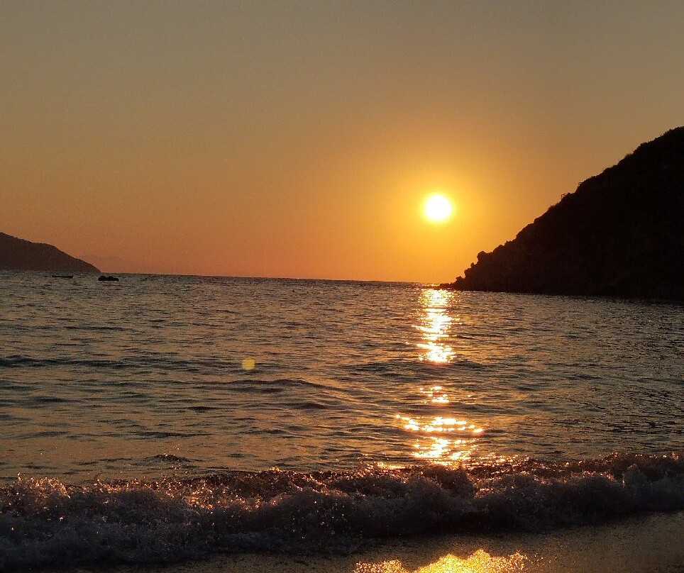 Forno Beach-Scaglieri必去景点