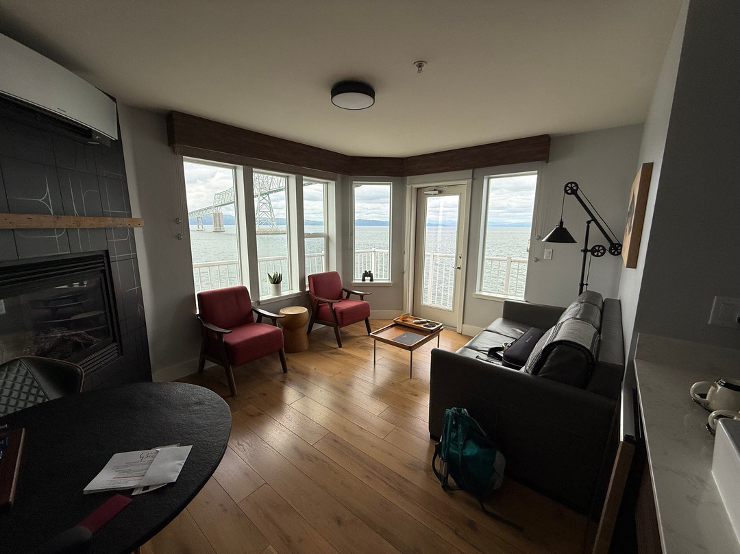 Cannery Pier Hotel & Spa主图