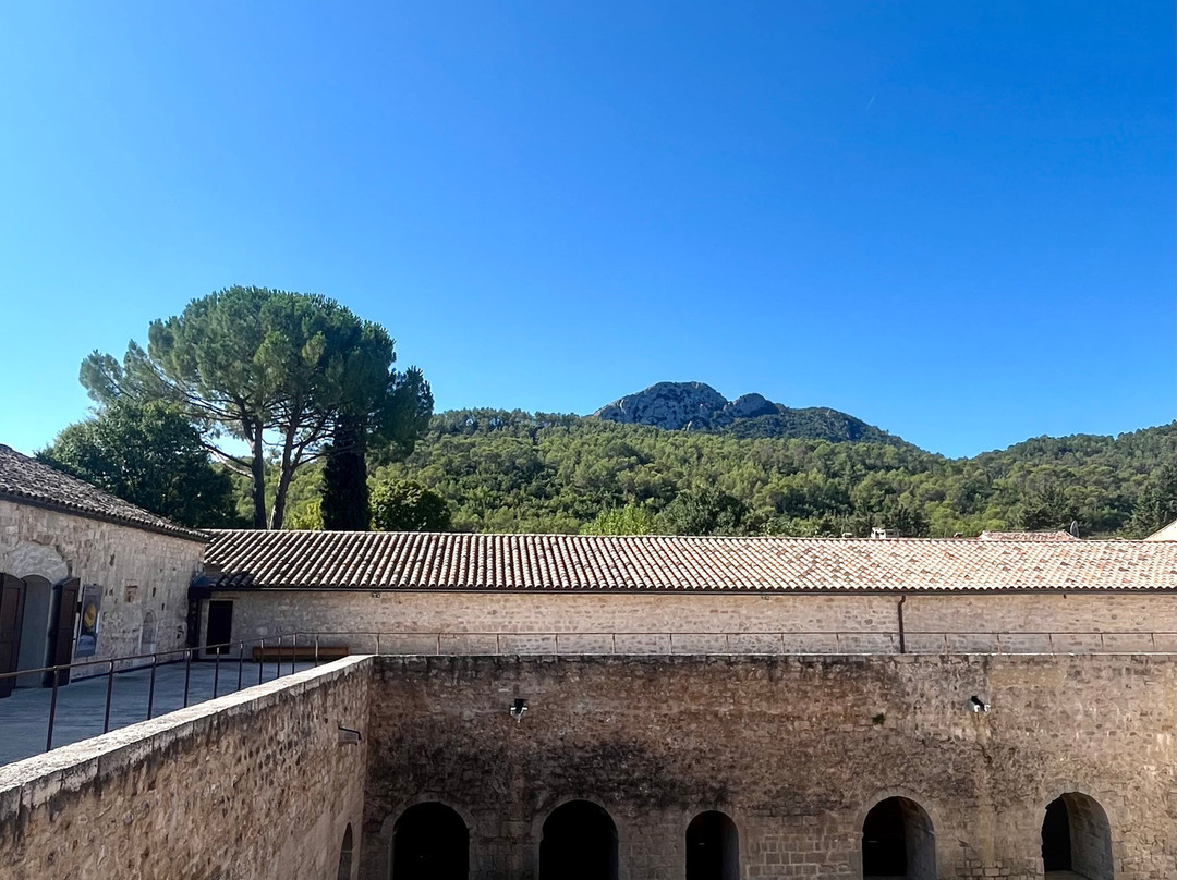 塞勒修道院-La Celle必去景点