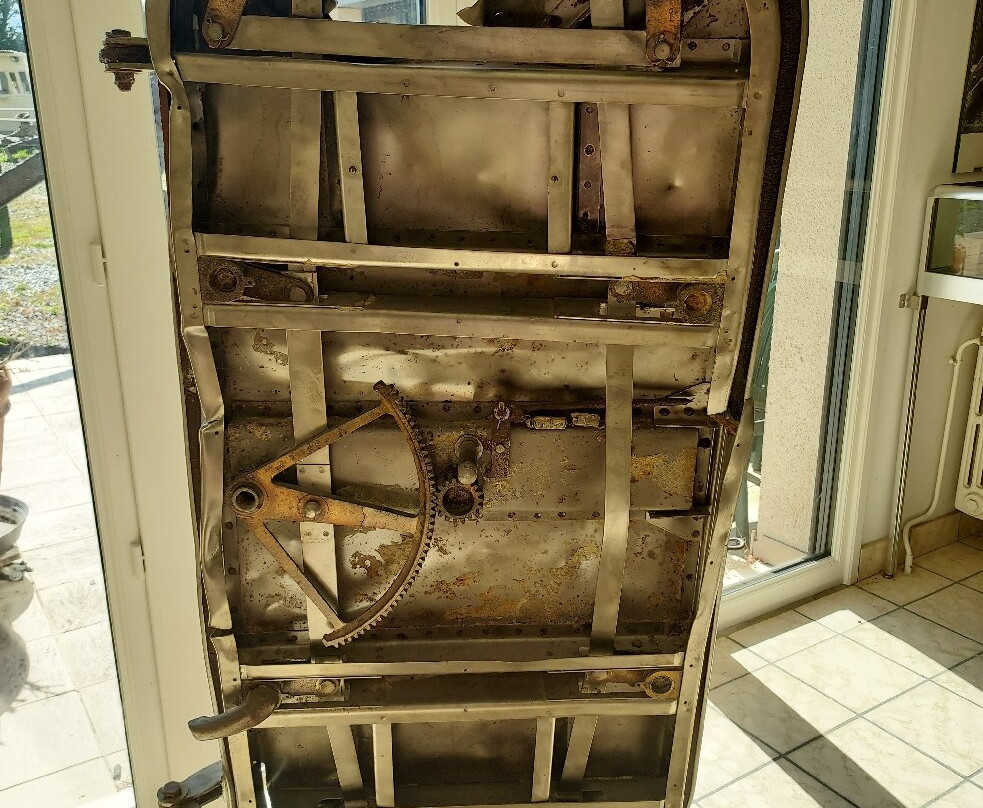 Musée des Epaves Sous-Marines du Débarquement-Port-en-Bessin-Huppain必去景点