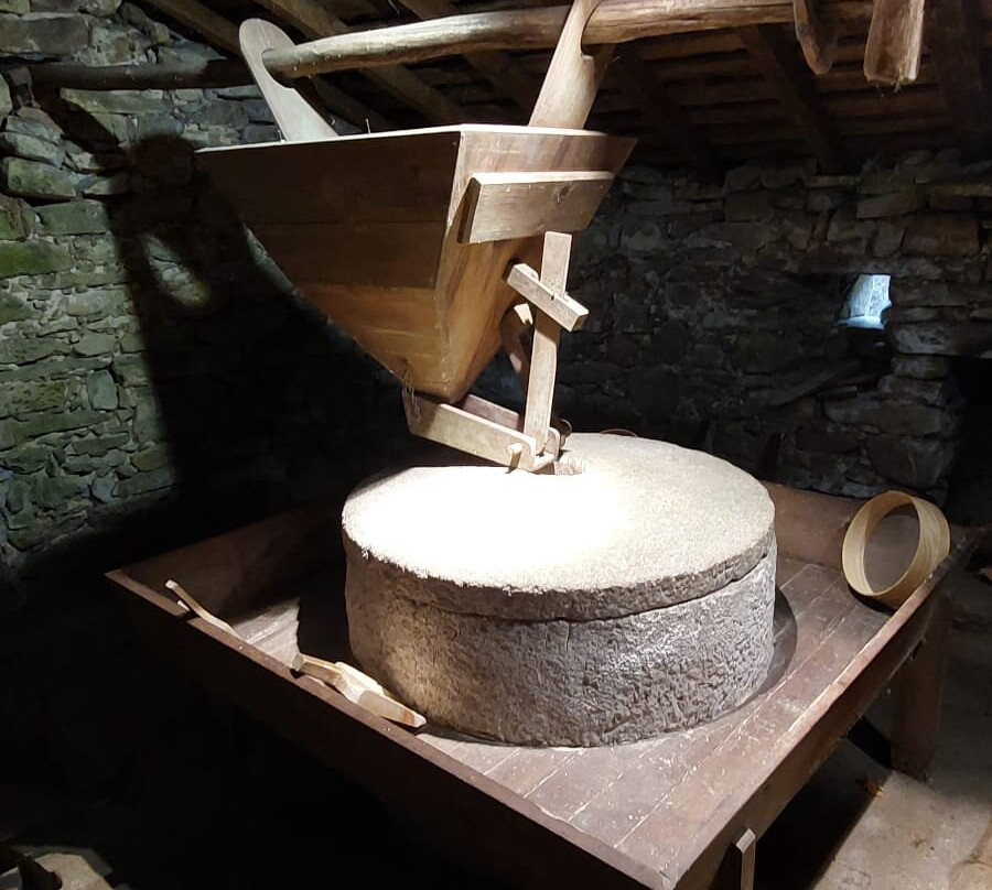 Batáns y Molinos do Mosquetín-Vimianzo必去景点