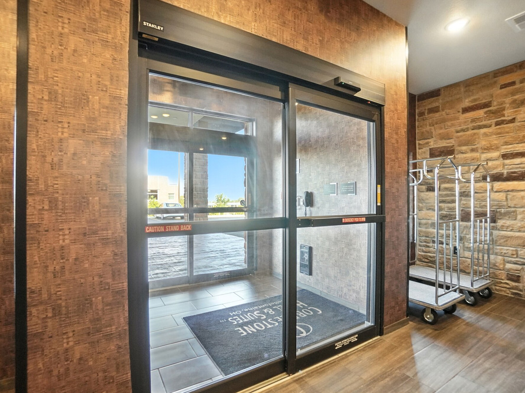 Cobblestone Hotel & Suites - Bellefontaine