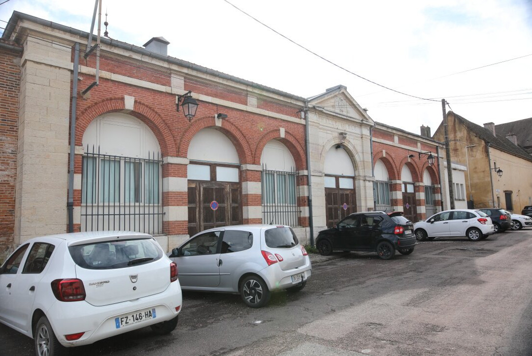 La Halle Au Blé À Seurre-Seurre必去景点